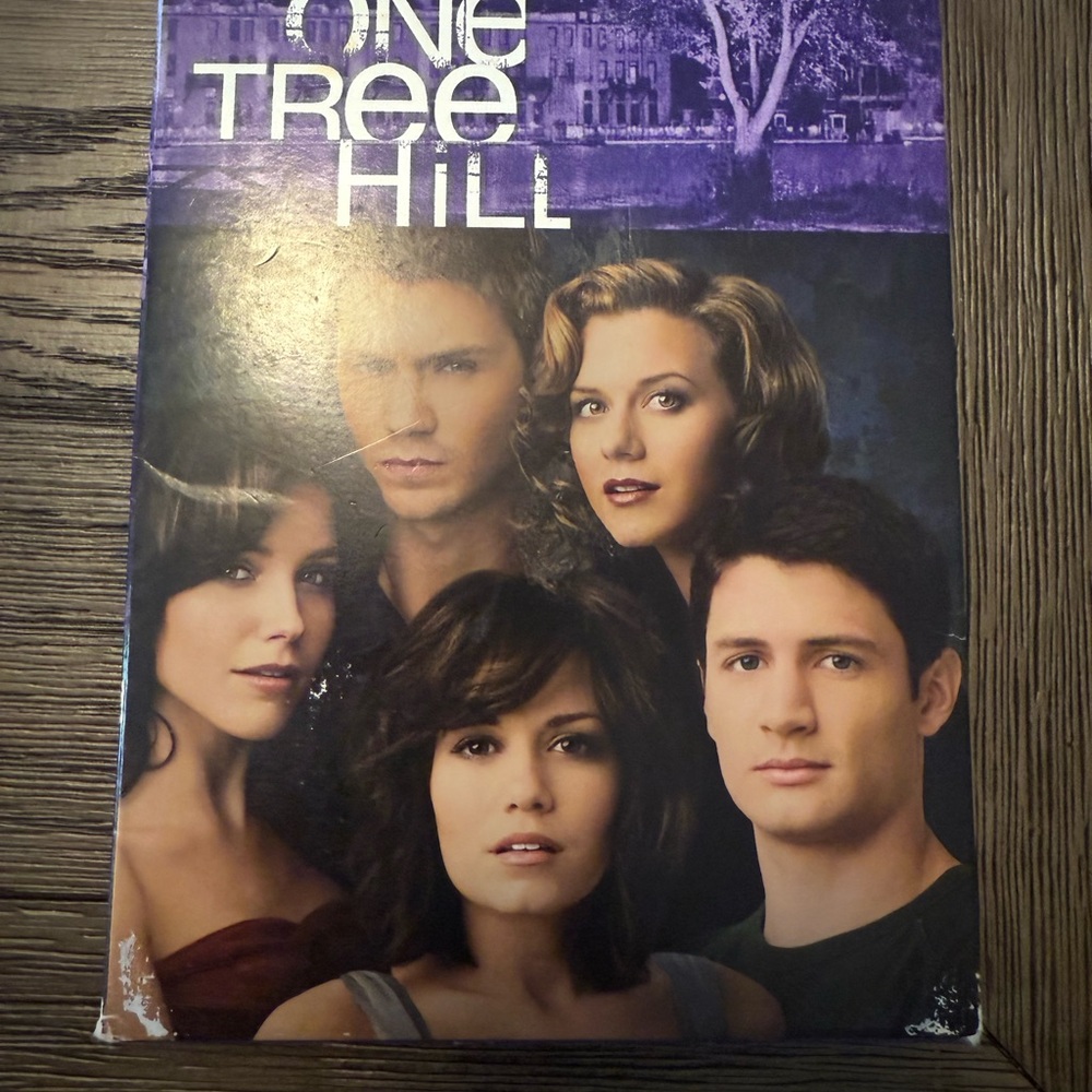 Warner Bros. One Tree Hill DVD - Purple and Black Cover